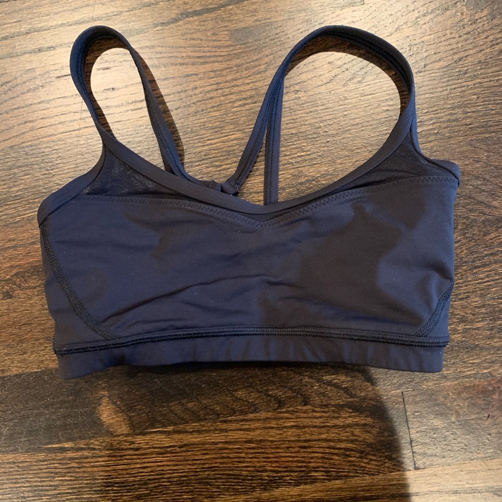 Lululemon sports bra